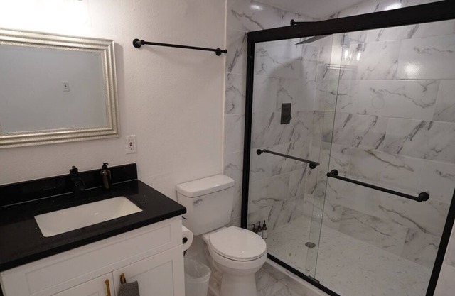 Guesthouse · Downtown Austin Hideaway Best Location!