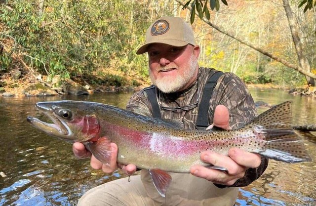 Guided fly-fishing retreat and Cabins on private waters in the Nantahala