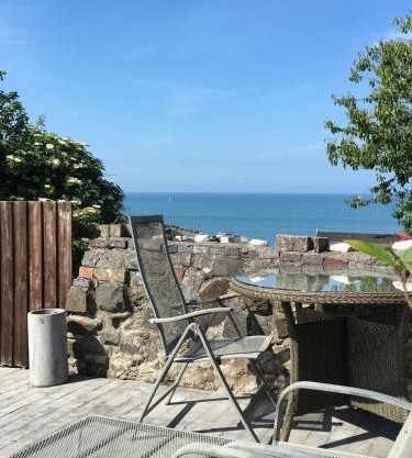 Guild Hall, sleeps 8 with parking in New Quay