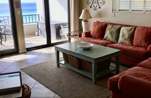 Gulf Front , 2BR/2BA End Unit #406 - Re-modeled - Beach setup included in season