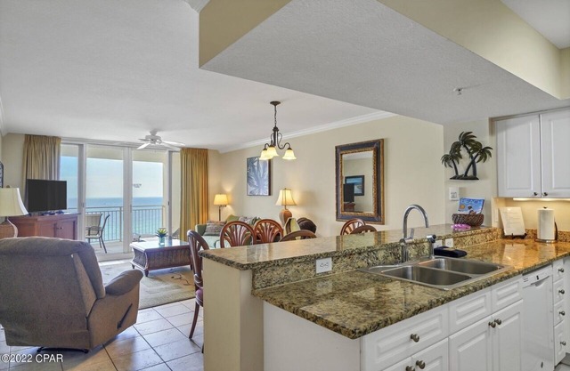 Gulf Front Condo in PCB, FL. n2 bedroom 2 bath with one set of bunks