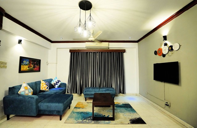 Gulshan Lovely 3-Bedroom Luxury Apartment