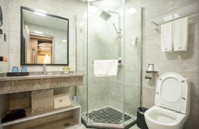 Gya Jiaxing Tongxiang City Century Avenue Hotel