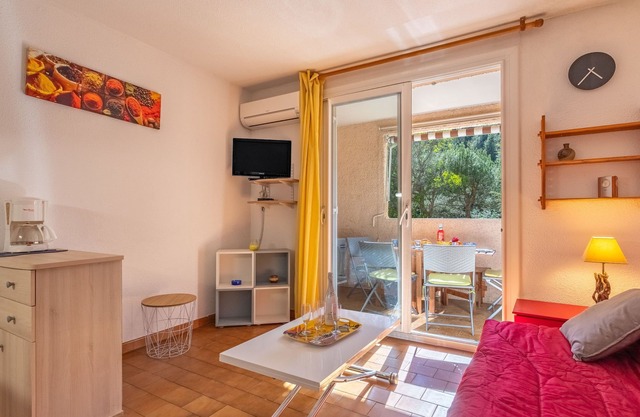 Hauts de la Madrague by Interhome