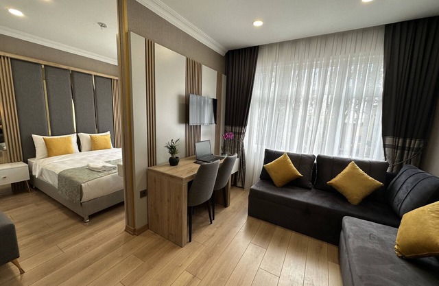 H&L Suites