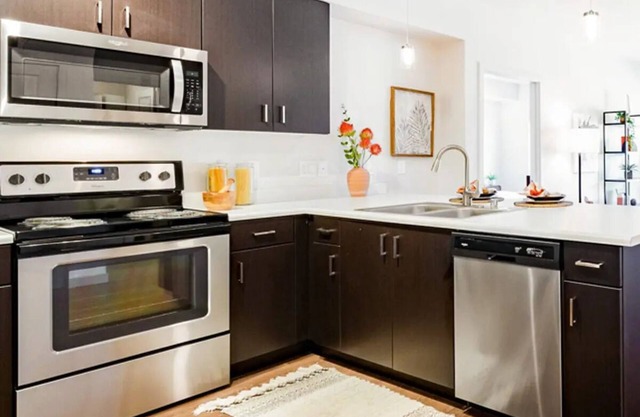 H4N Wellstone | 2Bd Apartment Near JBLM