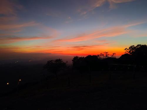 Habitación Privada Casa Montaña Monteverde Tilarán