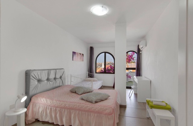 'Habitación' with Mountain View, Wi-Fi and Air Conditioning