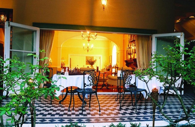 Hacklewood Hill Country House