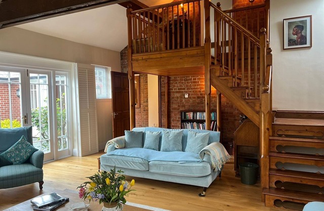 Hafan Hedd – a peaceful retreat in the heart of Aberaeron, sleeps up to 6, dog friendly