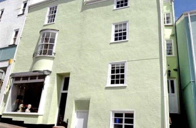 HAMILTON HOUSE, pet friendly, country holiday cottage in Lyme Regis