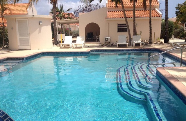 Hamlet Oasis resort: 1 bedroom apartment, close to the ocean