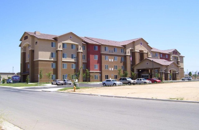 Hampton Inn and Suites Bakersfield North-Airport