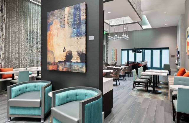 Hampton Inn & Suites Atlanta Buckhead Place