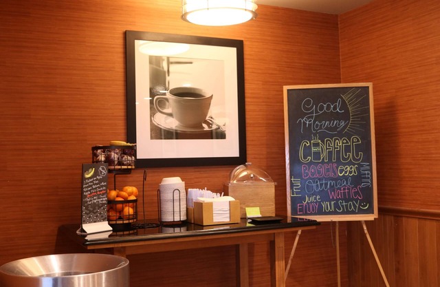Hampton Inn & Suites Fremont