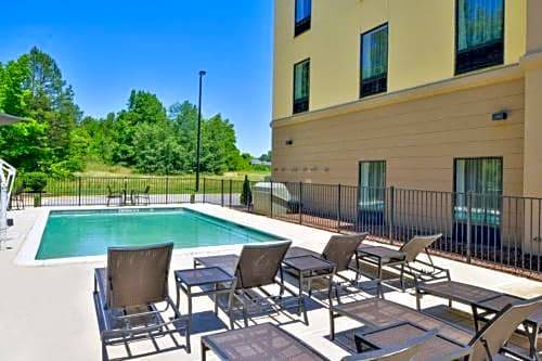 Hampton Inn & Suites Shelby, North Carolina