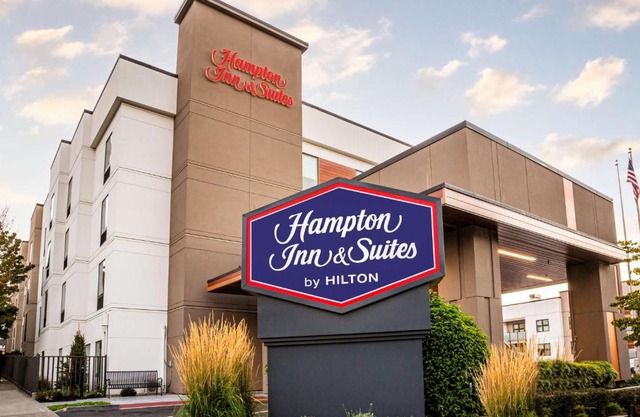 Hampton Inn & Suites Seattle-Downtown