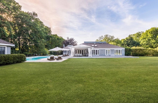 Hamptons/Sagaponack Chic: A Luxurious Escape Awaits