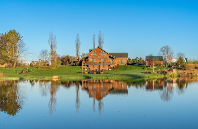 Handcrafted Amish Log Cabin | 10+ Acres | Private Pond | Kayaks | ATV Trails