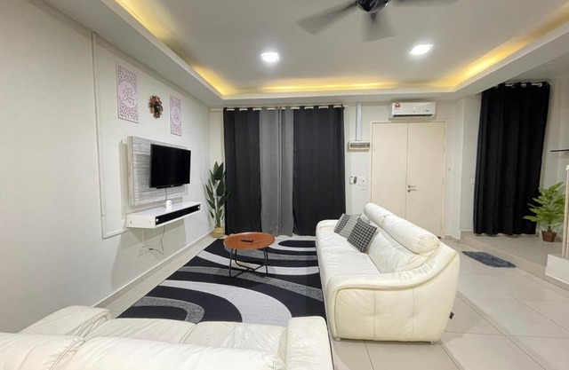 HANZ HOMESTAY MELAKA 3 - For Muslim