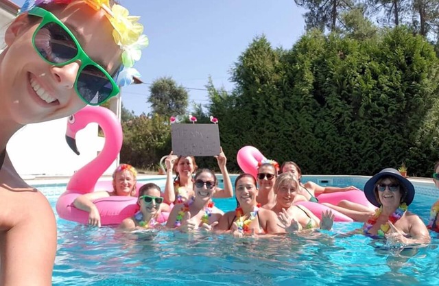 Happy group or large family holiday - Free Wifi