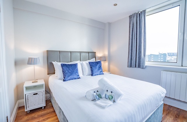 Harbour and Water View Designer Duplex. Family Friendly. Private building.