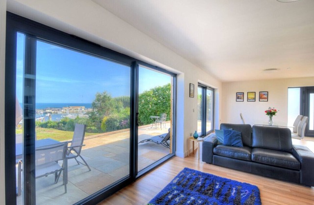 Harbour Heights Cottage