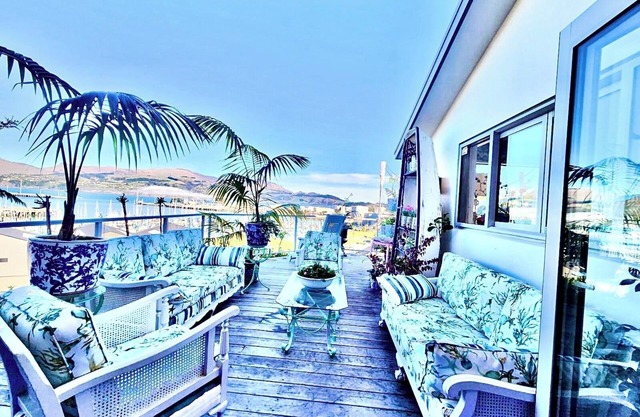 Harbour/marina views in Lyttelton, out door bath,15 mins from Christchurch