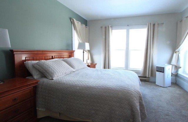 Harbourview Inn