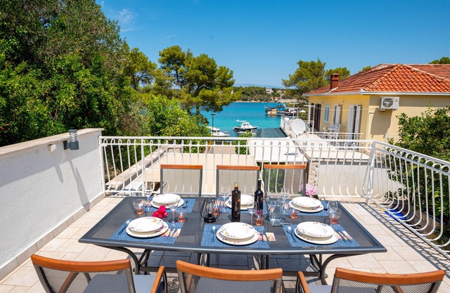 Harmony apartment, 2 bedroom place in Lovište