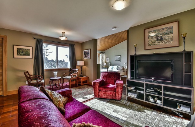 Harrison Charming Country Cottage