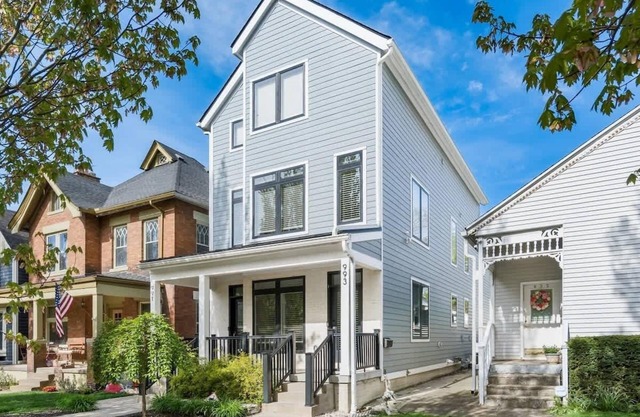 Harrison West 6BR New Build Family Friendly