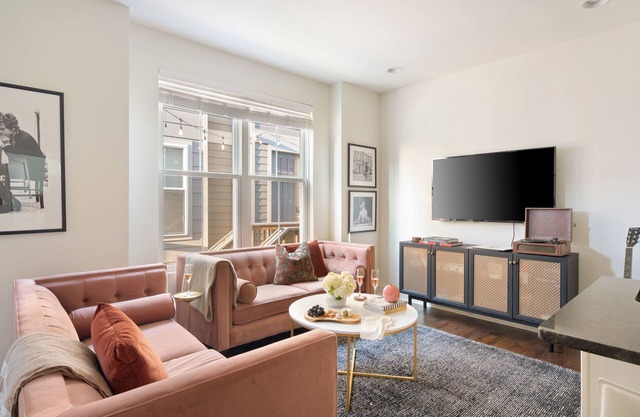 Hart Suite Buyout 7 by AvantStay | 2 Town Houses w/Stunning Amenities & Design