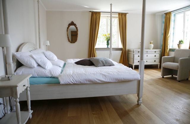 Haus Keppelborg: Zimmer Elisabeth mit Burgmauerblick