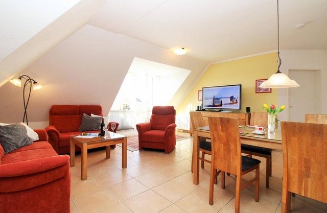 Haus Olymp WE 28: spacious and modern 3-room apartment close to the beach