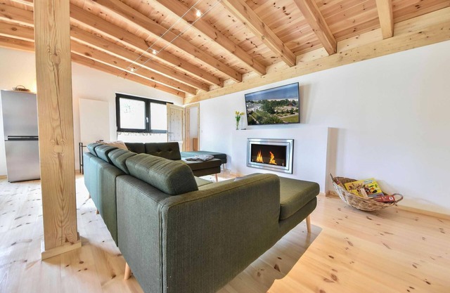 Haus Sonnenlauf apartment east - with sauna and fireplace