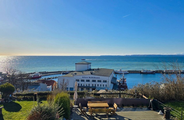 Haus Waterkant - with a direct view of the SAIL GP - Haus Waterkant