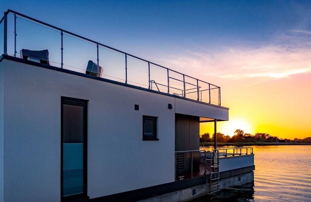 Hausboot für 6 Gäste mit 85m² in Ribnitz-damgarten