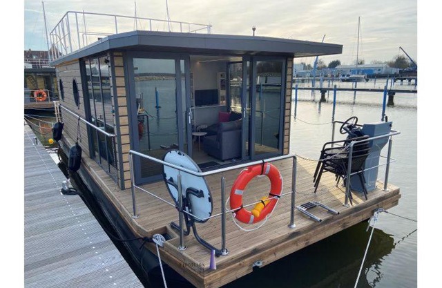 Hausboot Fjord Capella - Solarboot in Barth