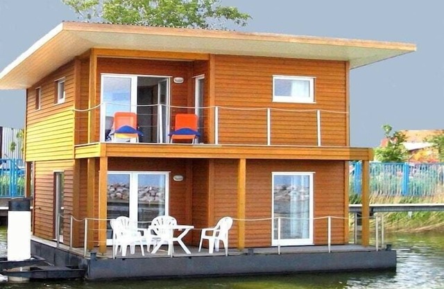 Hausboot in Barth am Barther Bodden