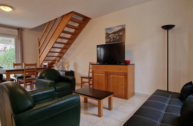 Haute Corse sur la Costa Verde Maison à 100 m de la Mer, Résidence Avec Piscine