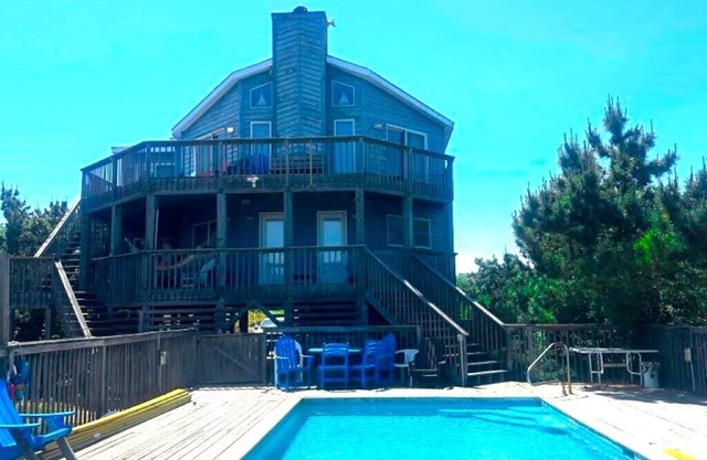 Have Loads of Fun at Oceanside Cottage in Corolla! Start your vacation now!