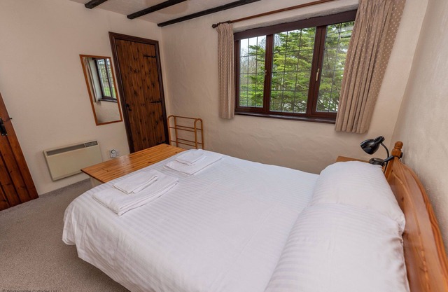 Haven Cottage - Two Bedroom House, Sleeps 4