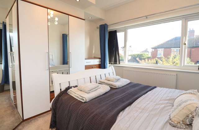 HAVEN, pet friendly, character holiday cottage in Lytham St. Annes