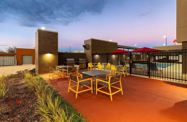 Hawthorn Extended Stay by Wyndham Kingwood/Houston