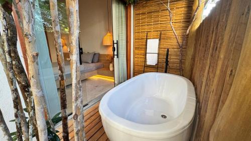 Hayô Bangalô LUA - Corumbau, BA