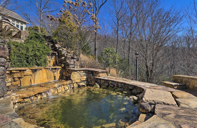 Hayesville Studio: Nearby Hiking & Golfing!