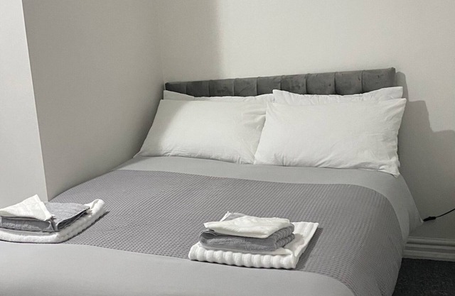 Hayy Comfortable Studio Blackhouse