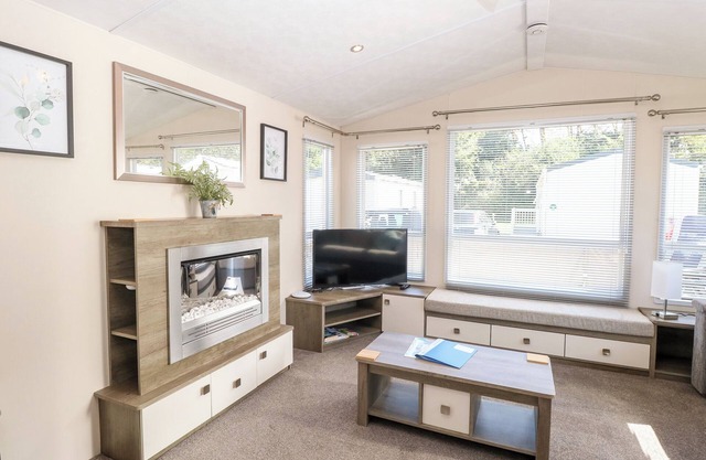 Hazell Thorne Hideaway