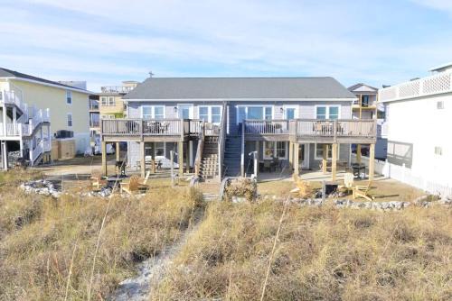 Hazels Castle Huge 2 in 1 Oceanfront House near Pier